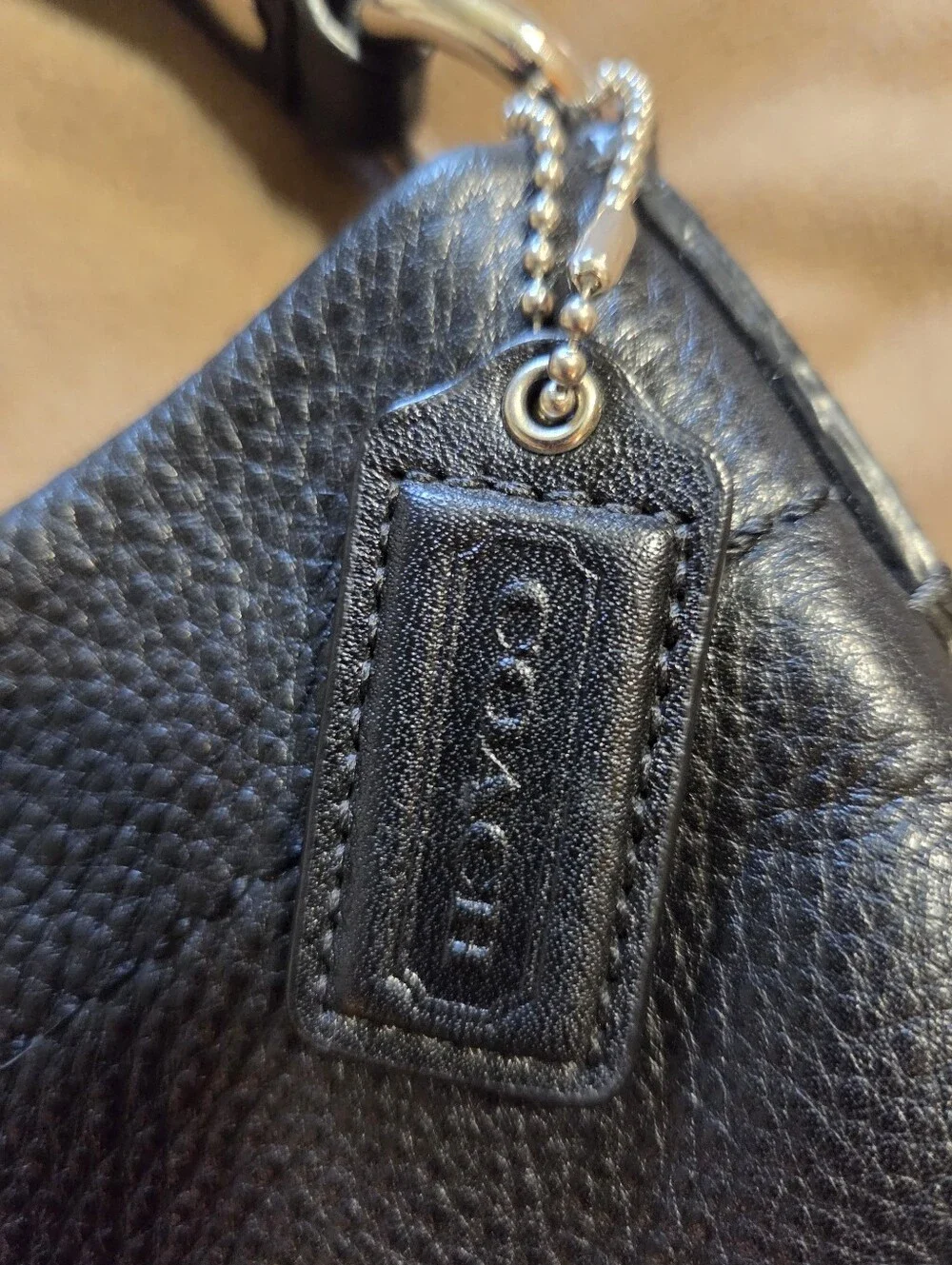 Coach Carly Medium Black Leather Shoulder Bag - Women's Classic Carry F15251.